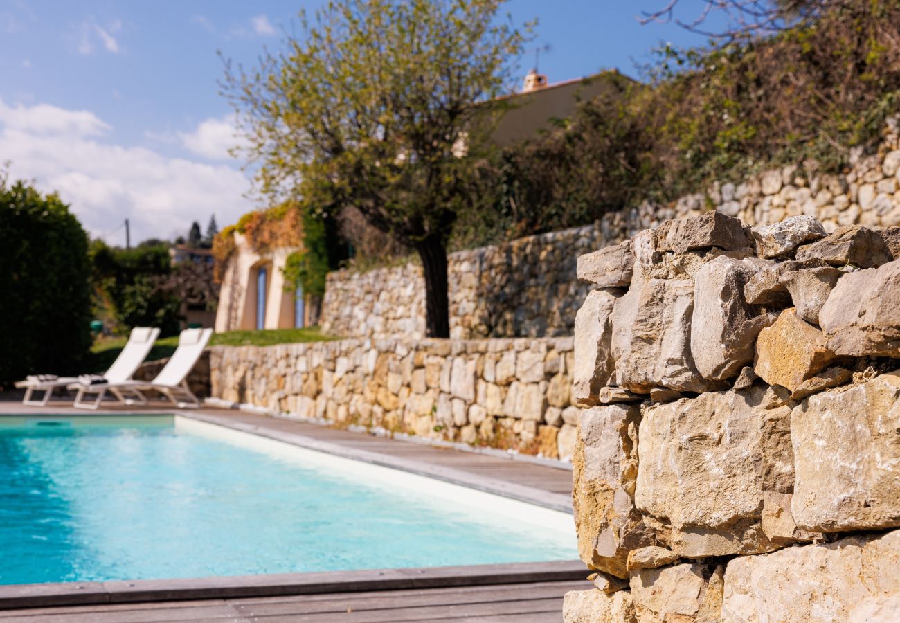 Maison à Tourrettes-sur-Loup - LA CABANETTE