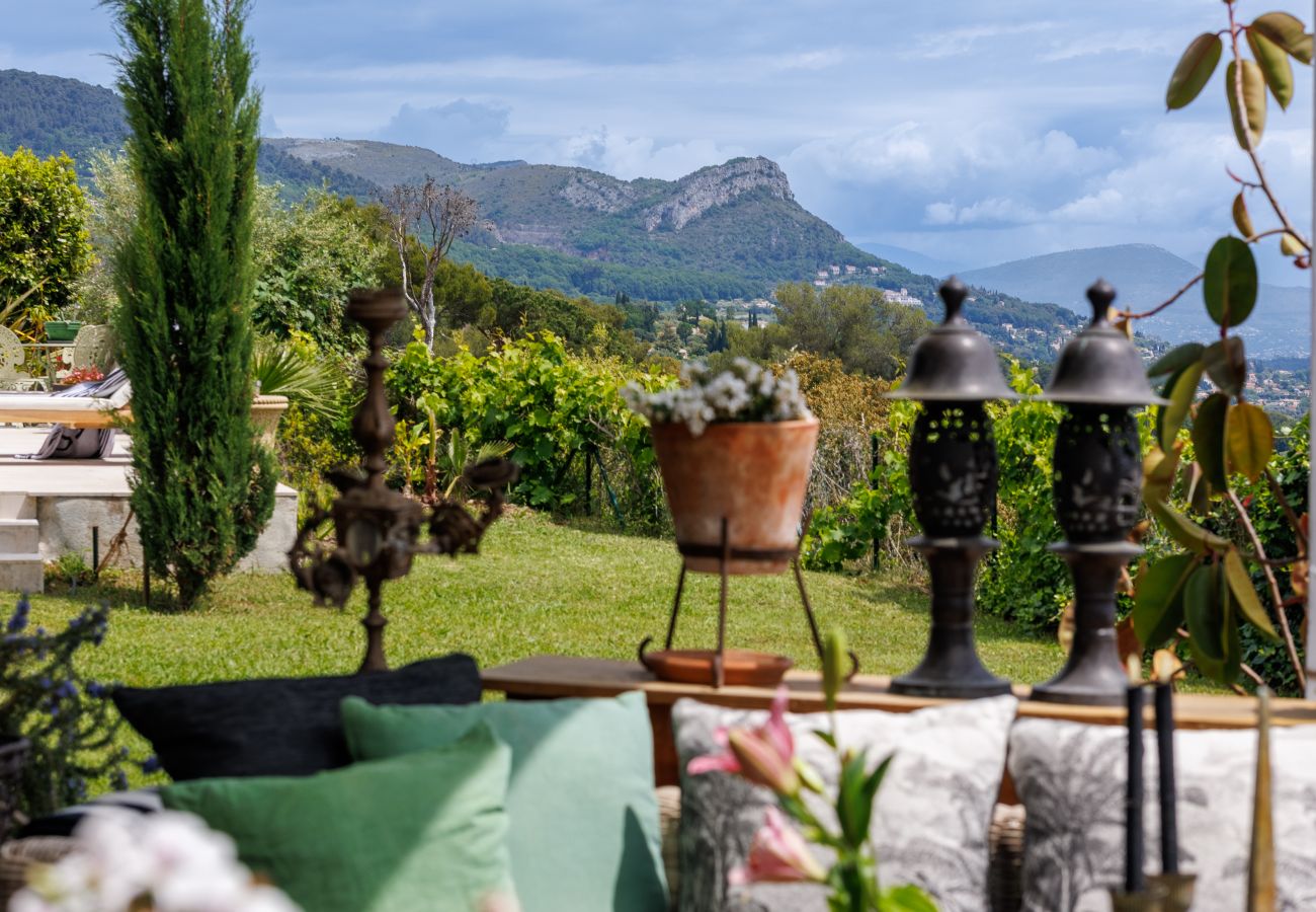 Villa à Tourrettes-sur-Loup - VILLA LES CANETTES