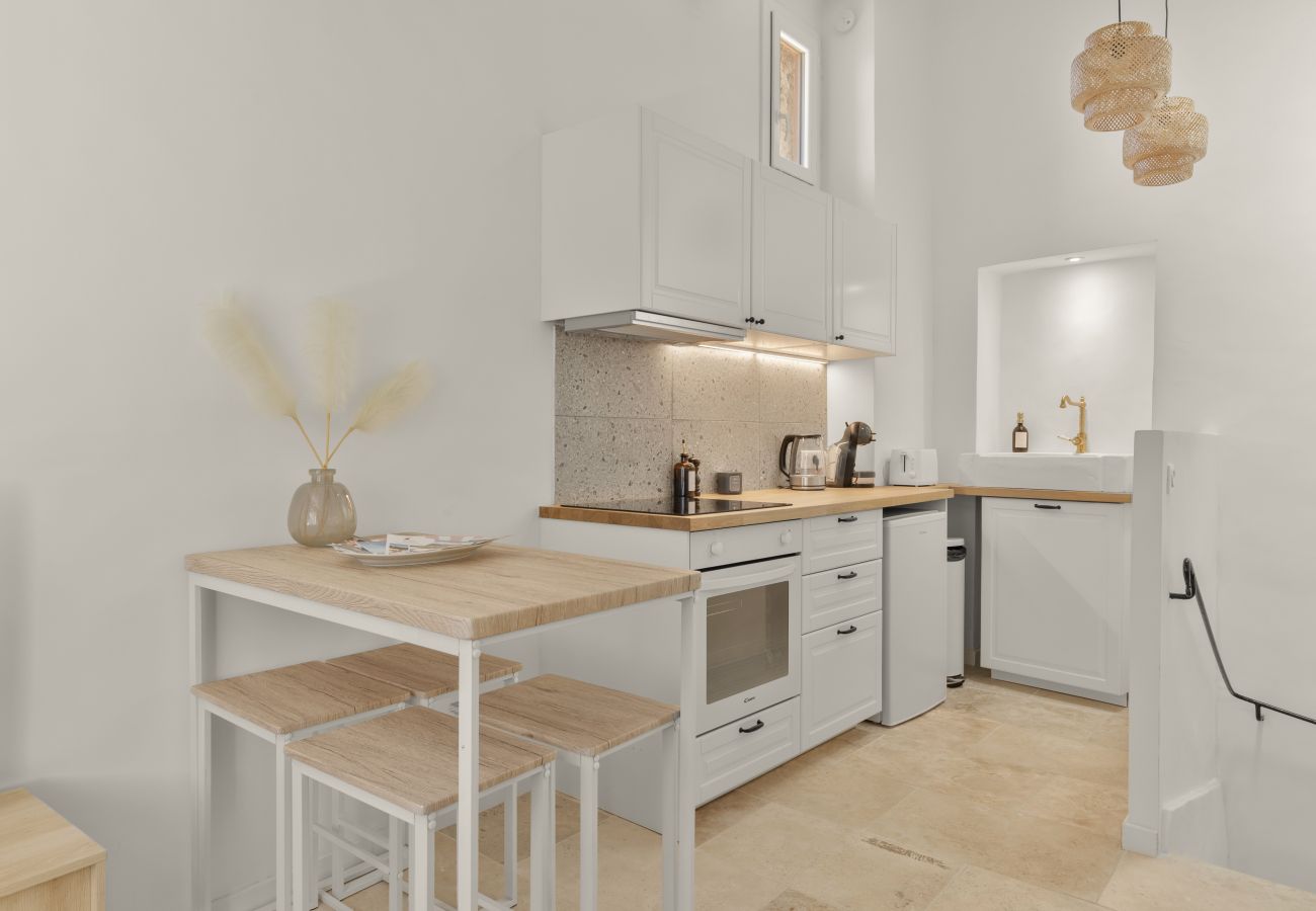 Appartement à Tourrettes-sur-Loup - APT DU BREC