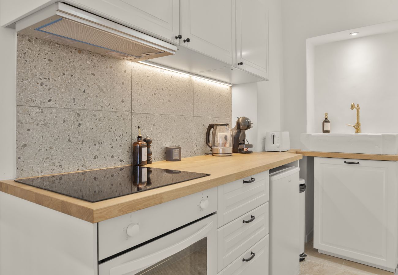 Appartement à Tourrettes-sur-Loup - APT DU BREC