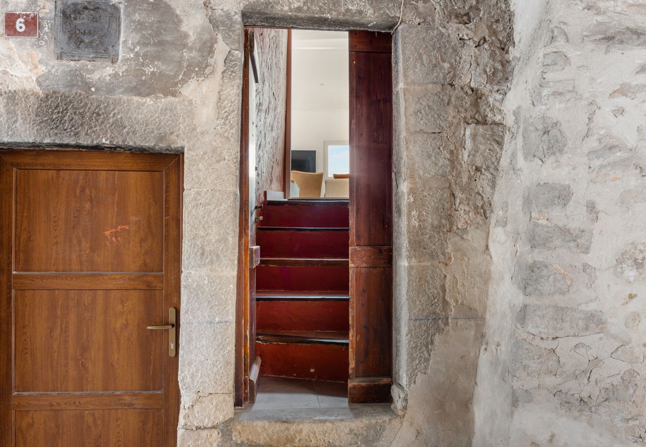 Appartement à Tourrettes-sur-Loup - APT L'HOSPITAL