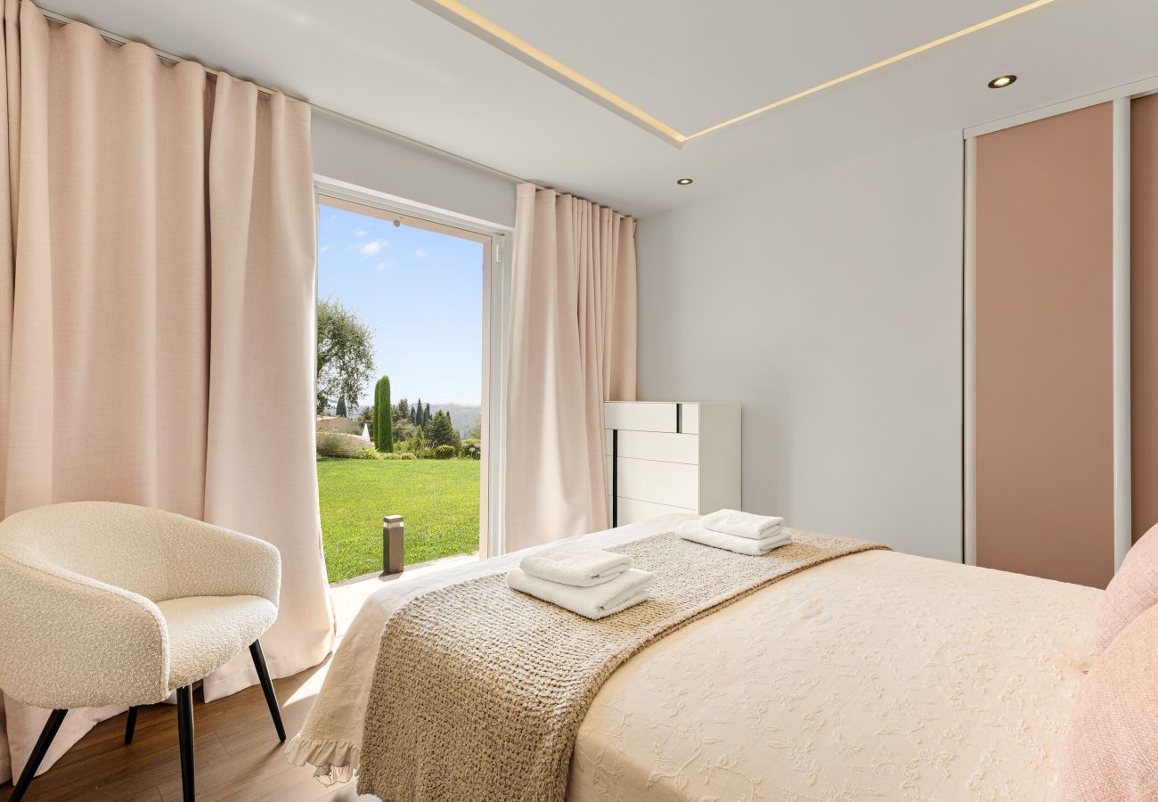 Villa à Vence - VILLA NOVA