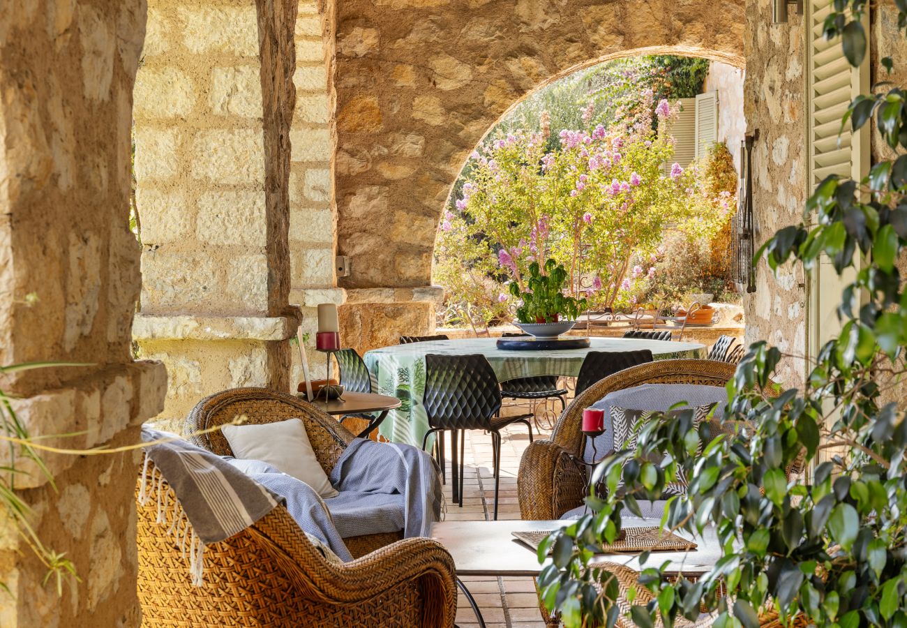 Villa à Tourrettes-sur-Loup - VILLA LES CADENASSES