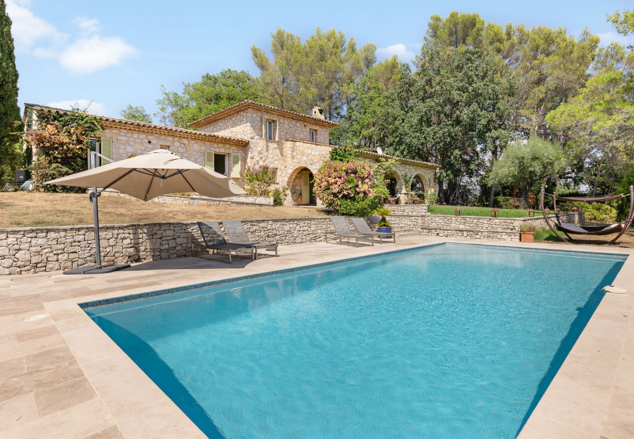 Villa à Tourrettes-sur-Loup - VILLA LES CADENASSES