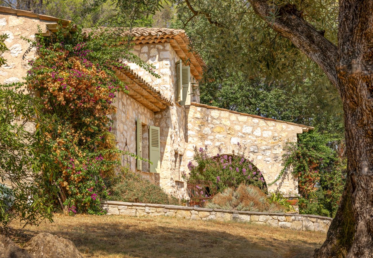 Villa à Tourrettes-sur-Loup - VILLA LES CADENASSES