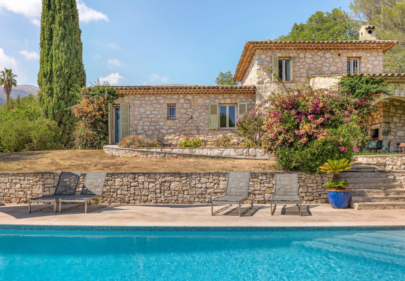 Villa à Tourrettes-sur-Loup - VILLA LES CADENASSES