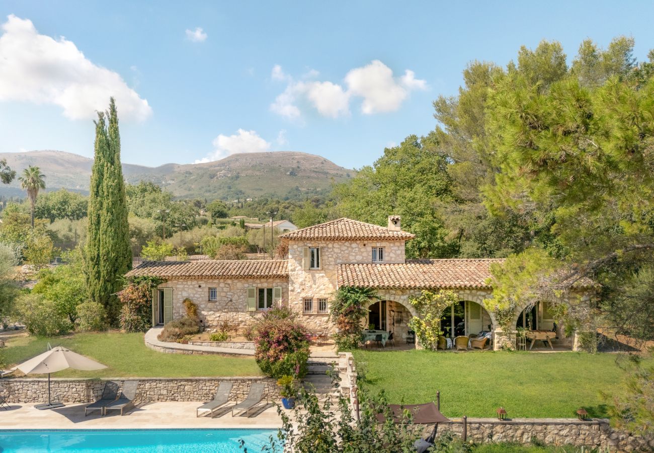 Villa à Tourrettes-sur-Loup - VILLA LES CADENASSES